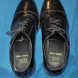 Nunn Bush/ Dress Flex Classic Black Oxfords for Men